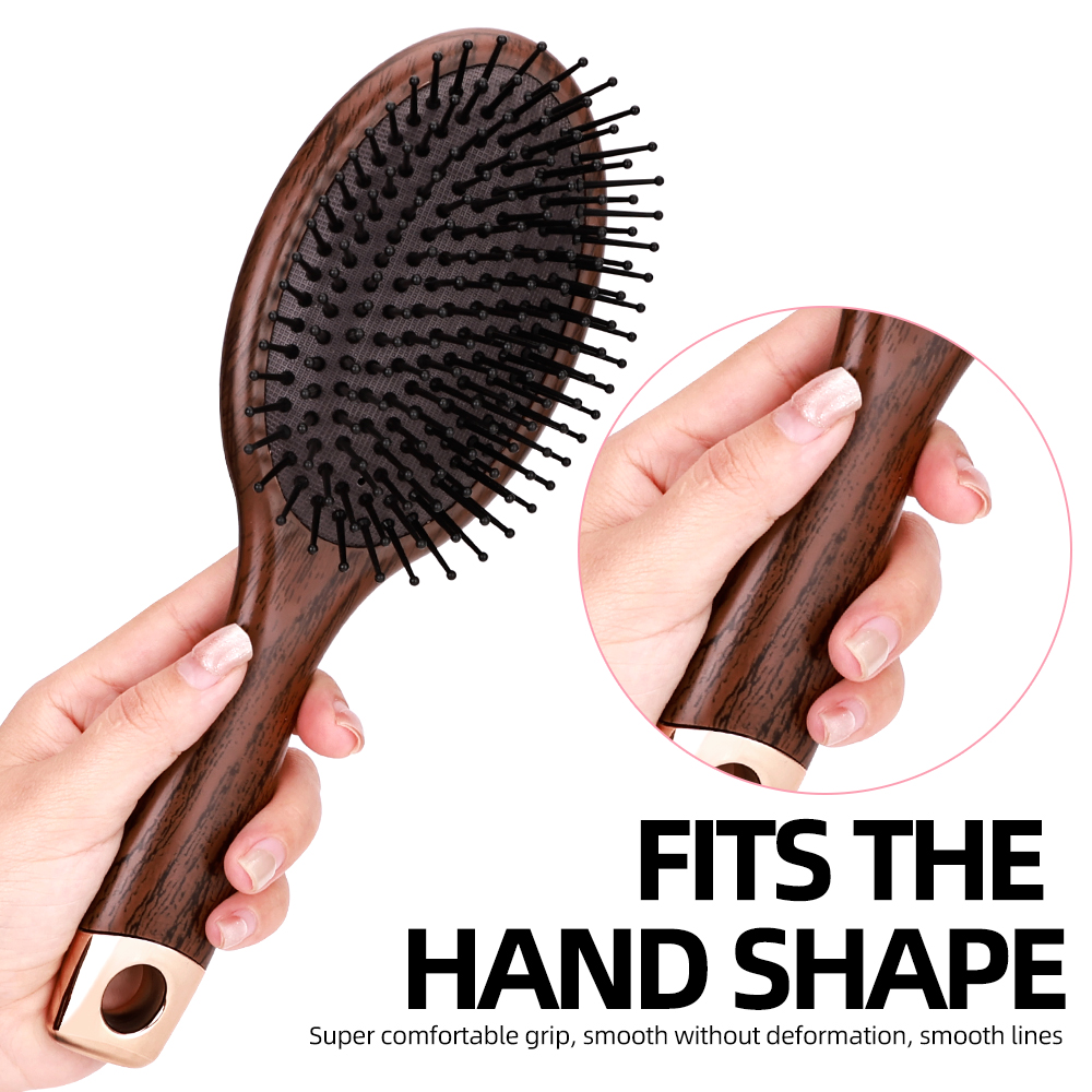 Wet Brush Detangling Hair with Custom Logo